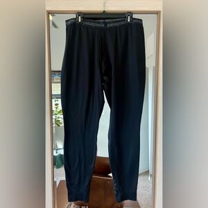 Patagonia Men's Capilene Midweight Bottoms in Black size XL
